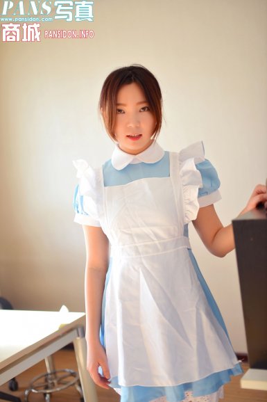 【bsports】百褶裙搭配什么上衣 学潮人穿搭美丽一夏